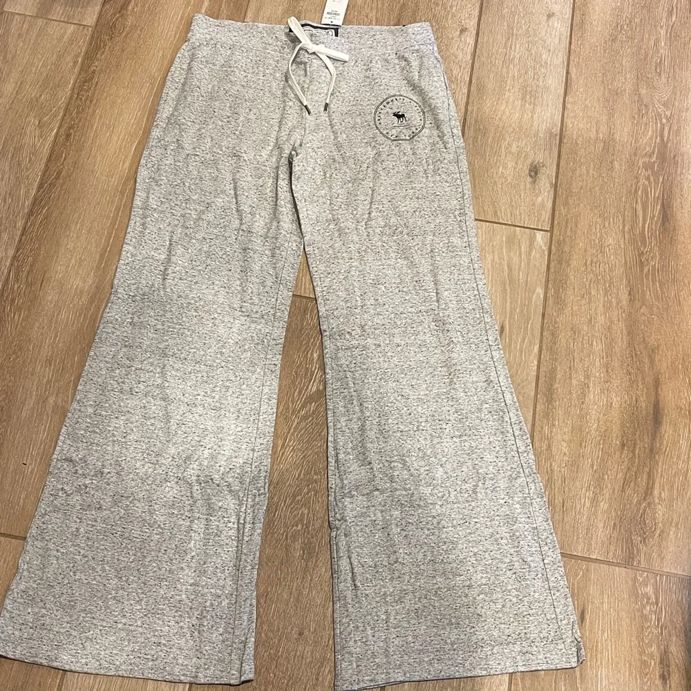 Abercrombie & Fitch Women’s Logo Wide Leg Viscose Sweatpants MEDIUM - Picture 1 of 11